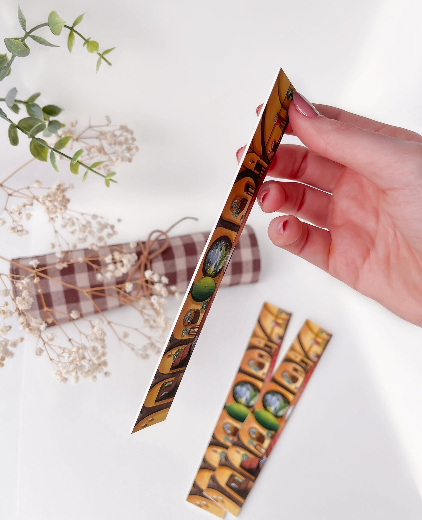 Hobbit Hole Bookmark - Lord of The Rings bookmark| Made from the original fore-edge painting - Book accessory